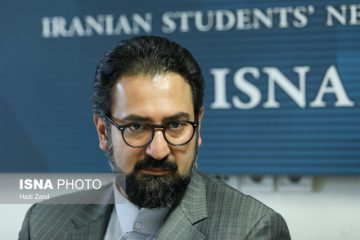 قدردانی معاون هنری از گردهمایی تئاتری‌ها