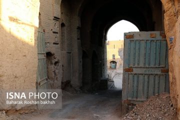 زباله‌دانی به نام کاروانسرا بیخ گوش امیرچخماق یزد