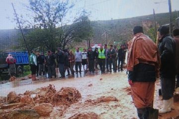 معلمان فداکار روستای خندقلوی بجنورد ۲۷ دانش‌آموز را از سیل نجات دادند