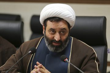 آرمان‌های انقلاب با زبان هنر به کودکان و نوجوانان منتقل شود