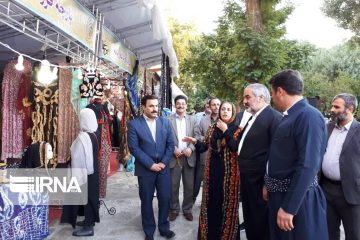 منعی برای استفاده از لباس کُردی در ادارات وجود ندارد