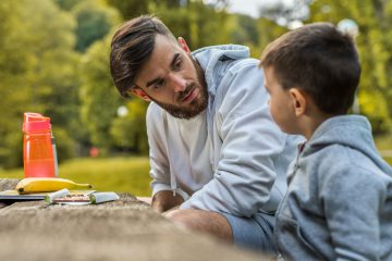 ۱۰ نکته‌ای که هرگز نباید به فرزند خود بگویید