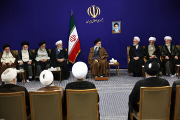 رهبر معظم انقلاب: نوآوری علمی و اندیشه سیاسی دو ویژگی برجسته علامه نائینی بود