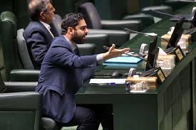 خسارات بانک آینده را از جیب متخلف اصلی یعنی علی انصاری جبران کنید، نه جیب مردم