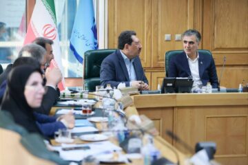 اقدامات بانک مرکزی برای مدیریت بازار ارز ادامه دارد