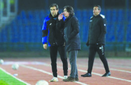 سرمربی تیم برنامه مشخصی ندارد