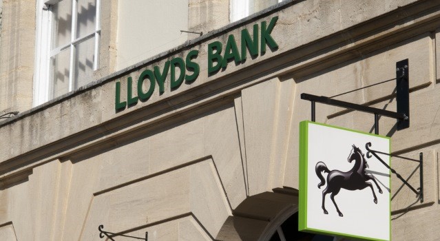 گروه بانکداری Lloyd`s Banking بریتانیا خرید بیت کوین با استفاده از کارت‌های اعتباری را ممنوع کرد