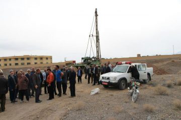 تجمع اعتراض آمیز کشاورزان نسبت به حفر چاه در منطقه قنات دوطبقه اردستان